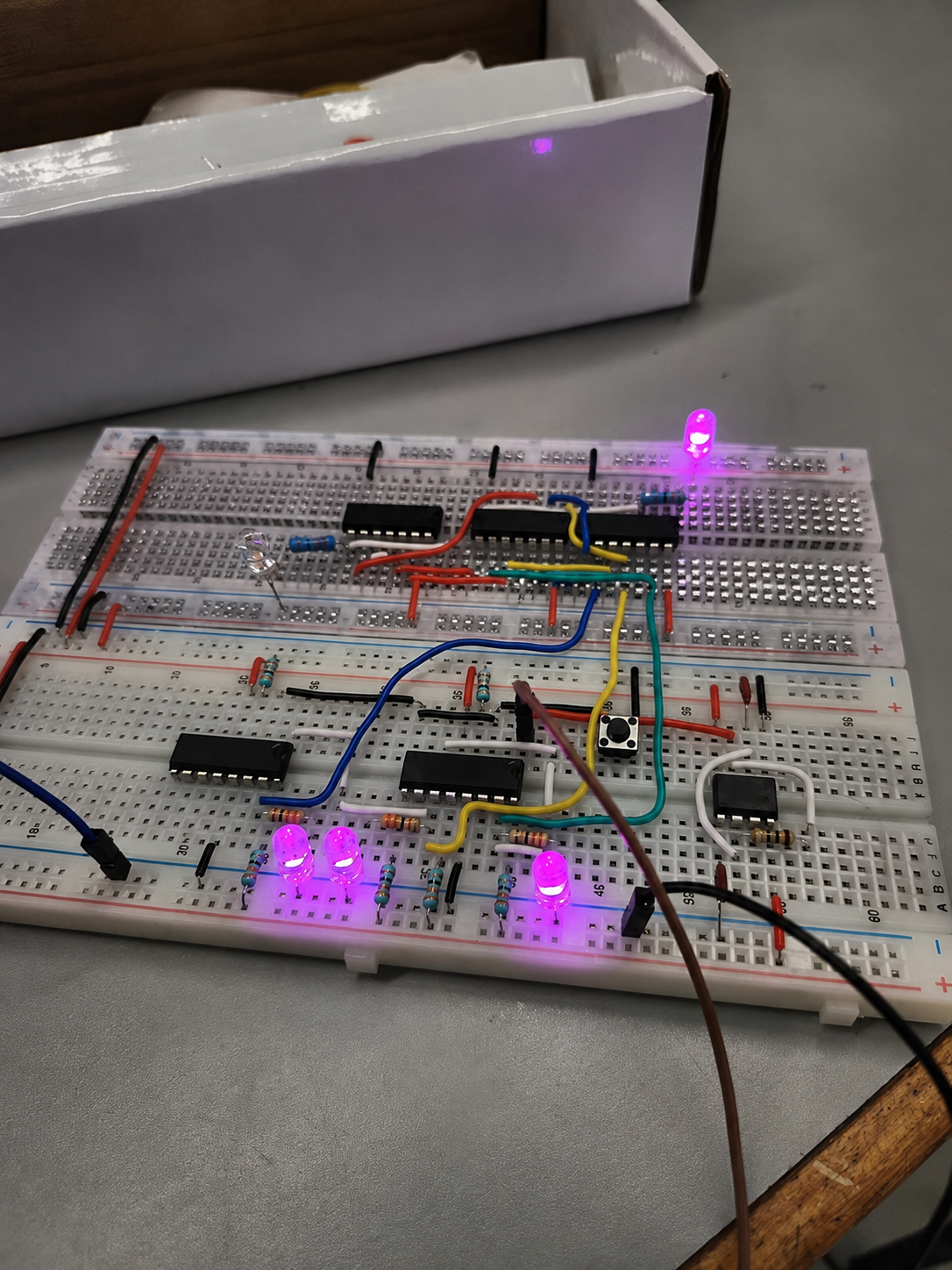 Protoboard: qué es, cómo funciona y cómo utilizarla en proyectos de electrónica